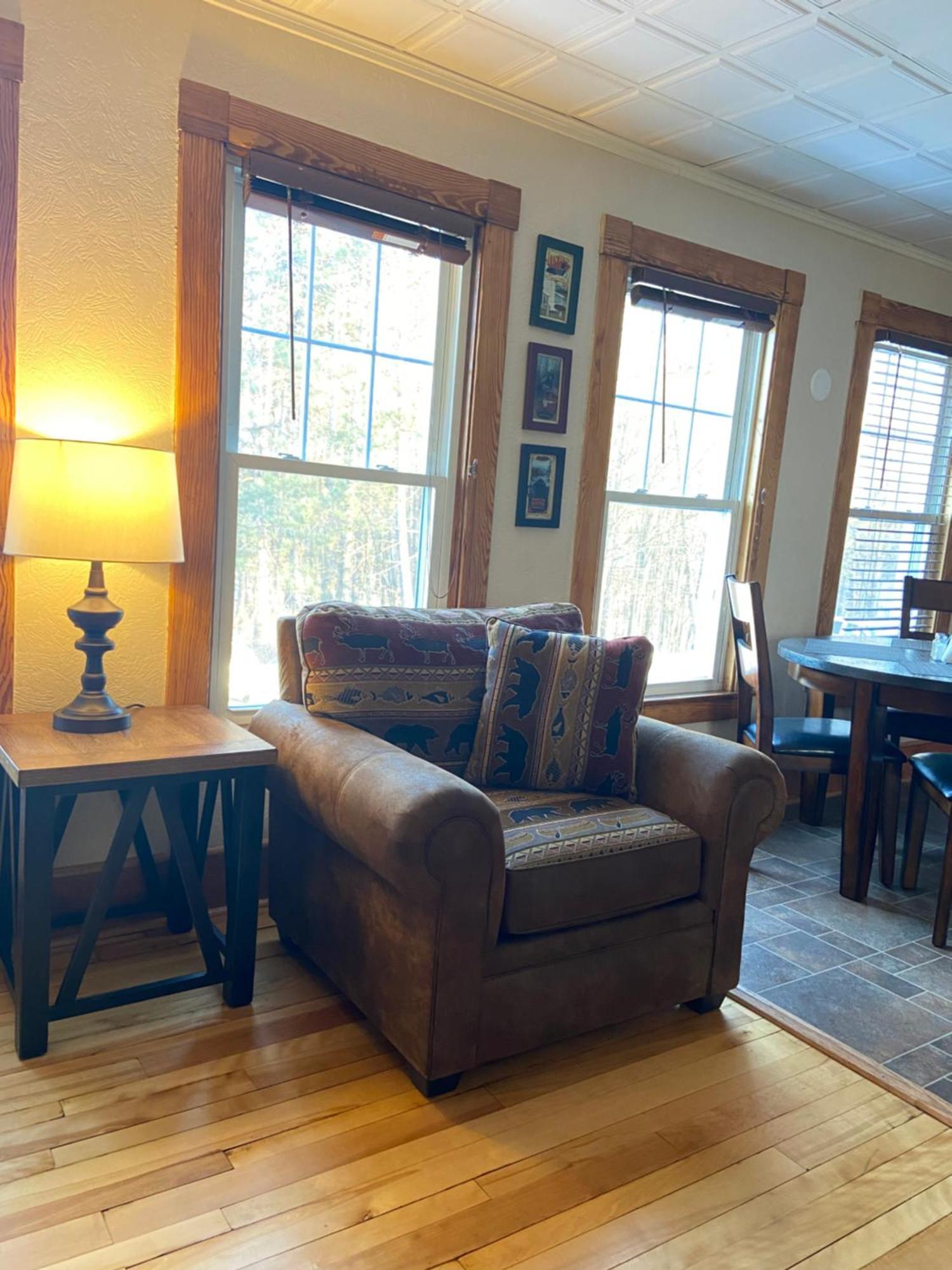 Tavern - Country Suite Newport Exteriér fotografie